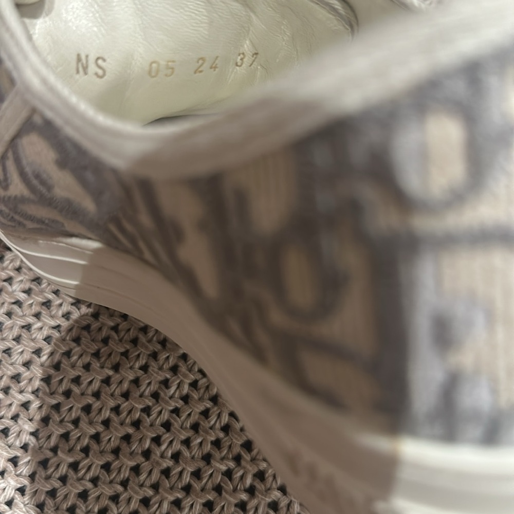 Walk N Dior Sneaker in Grey - Picture 6 of 7